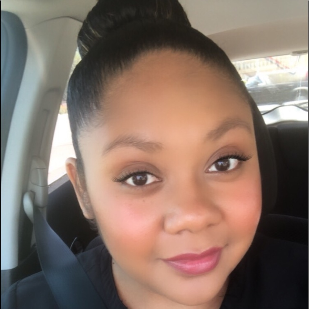 Meet your Posher, Alyssa